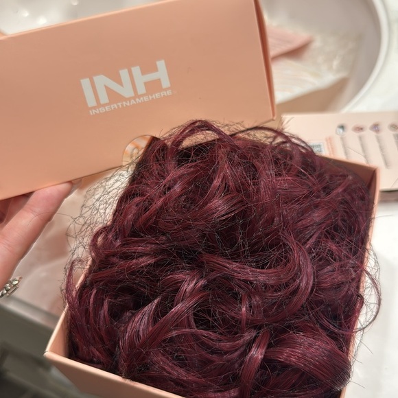 INH cami hair bun extension curls red wine - Picture 4 of 7